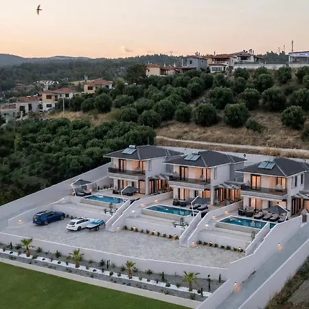 Exotic Residences فيلة نيكيتي