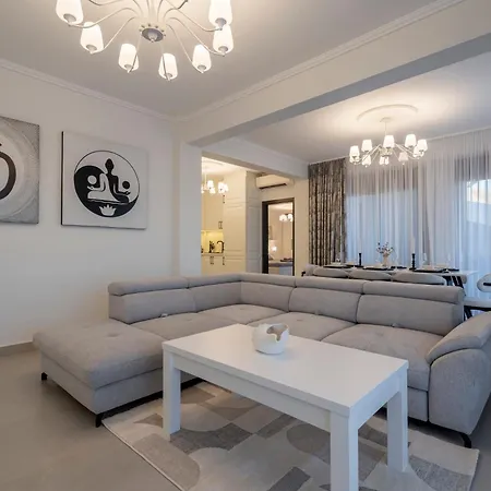 فيلة Exotic Residences *
