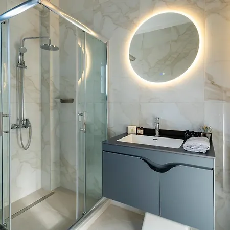 Exotic Residences * نيكيتي