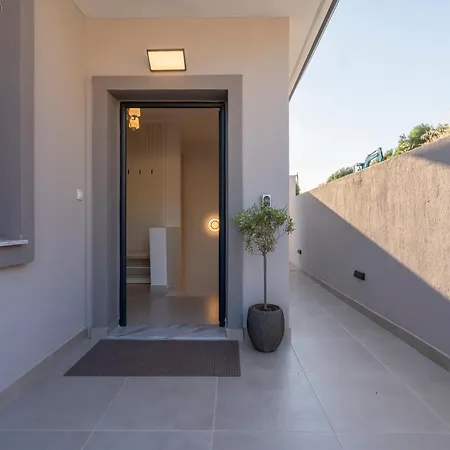 Exotic Residences فيلة نيكيتي