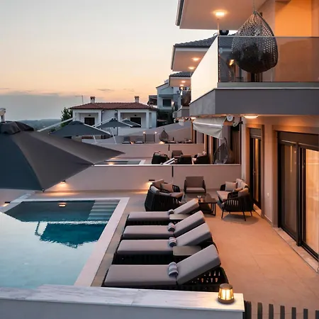 Exotic Residences *