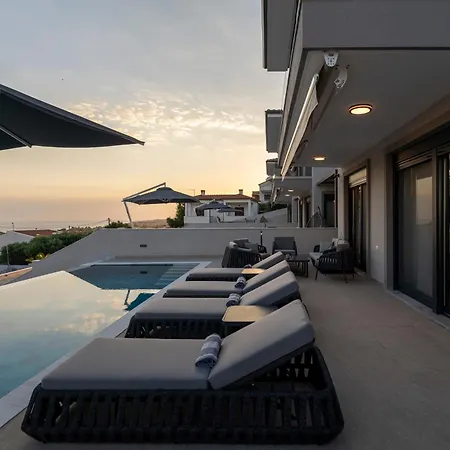 Exotic Residences *