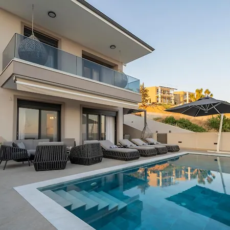 فيلة Exotic Residences