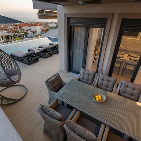 Villa Exotic Residences *