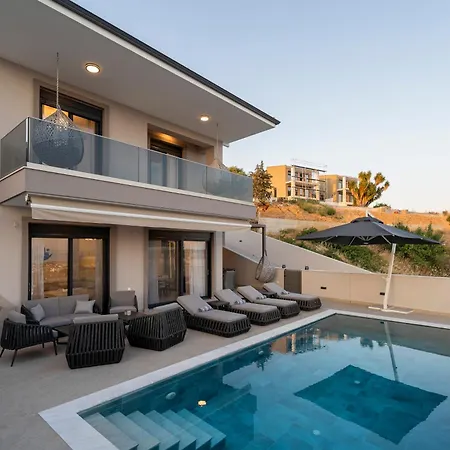 Exotic Residences *