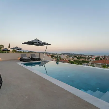 Exotic Residences نيكيتي